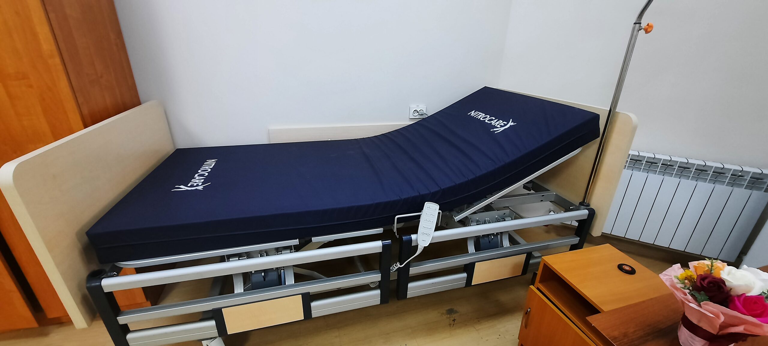 Удобные медицинские кровати в стационаре SBS-med